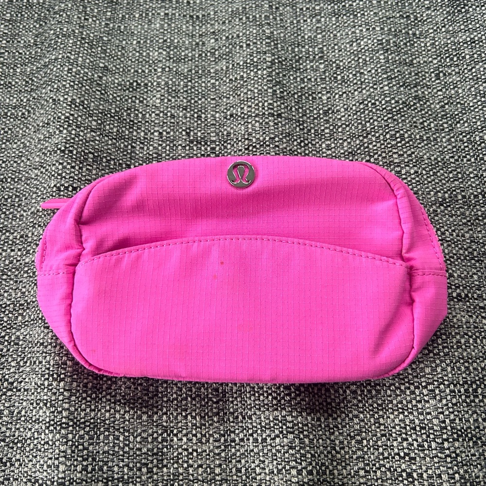 Sonic pink pouch